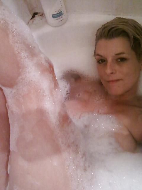 11P Bubble bath