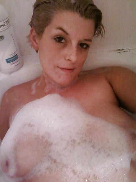 11P Bubble bath