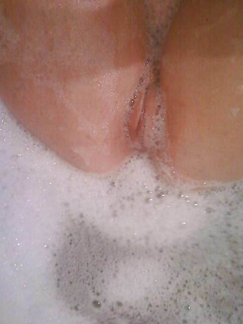 11P Bubble bath