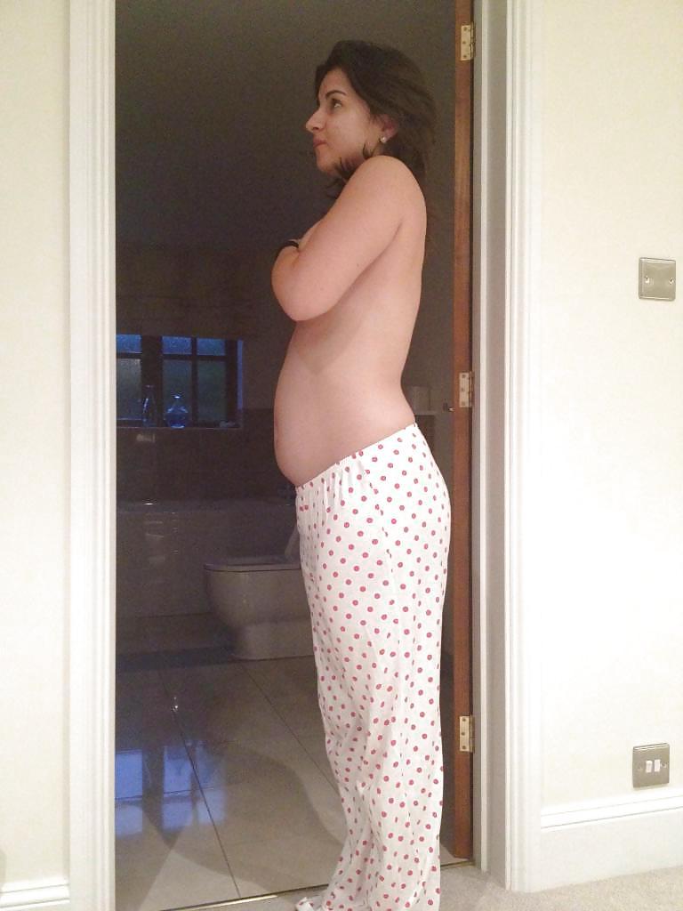 25P Amateur Pregnant 