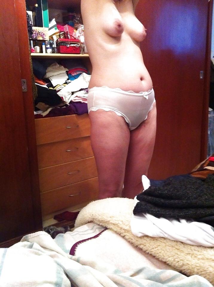 8P Mom changing