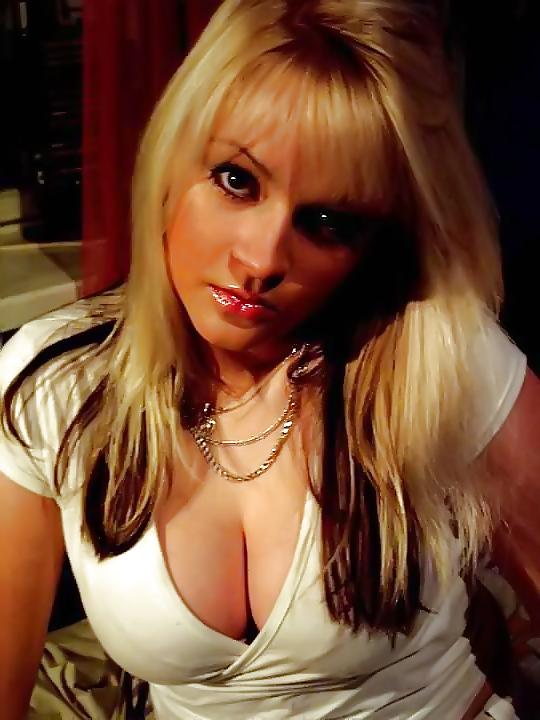 19P Teens and Bra