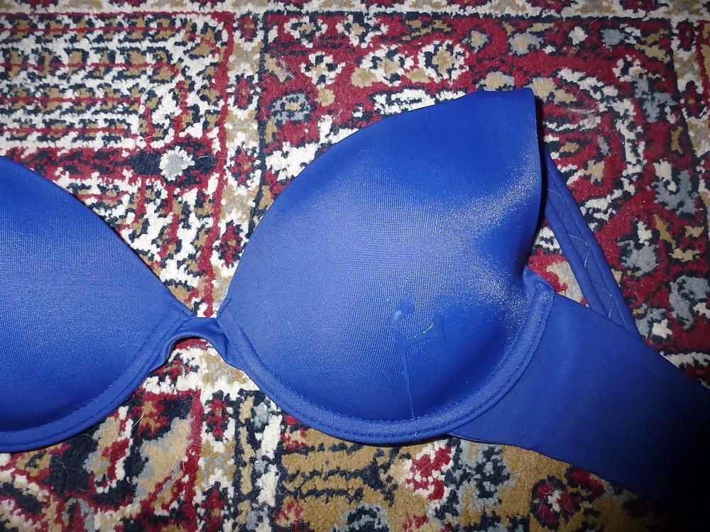 25P Cum on my Wife's bras and toothbrush