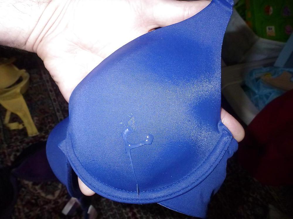25P Cum on my Wife's bras and toothbrush