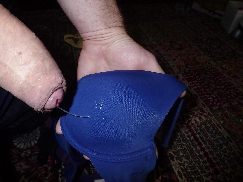 25P Cum on my Wife's bras and toothbrush