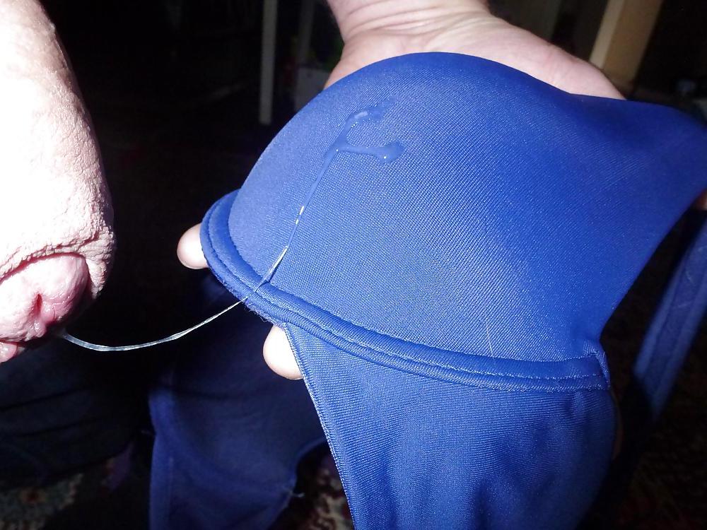 25P Cum on my Wife's bras and toothbrush