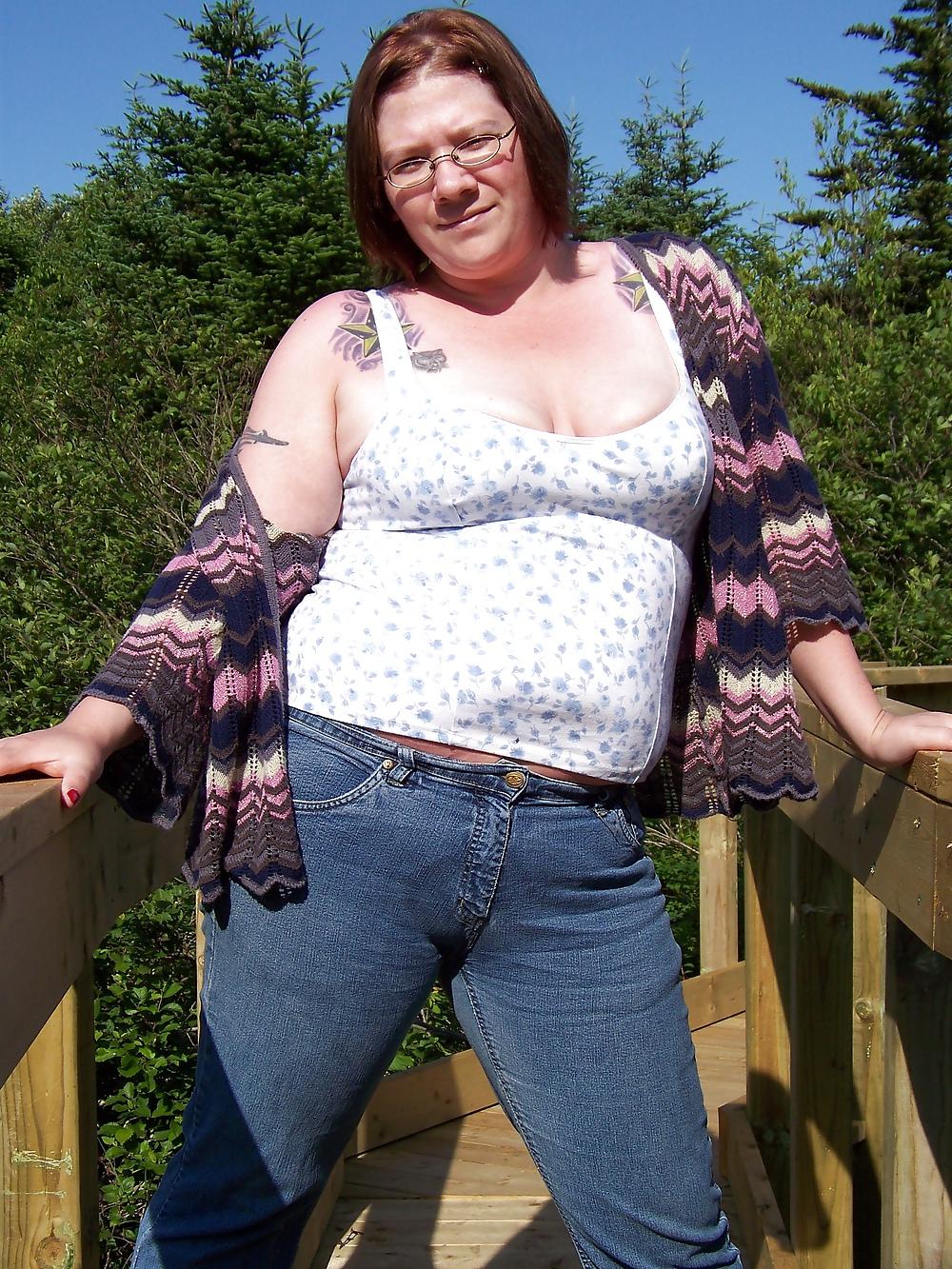 17P Outdoor Tease