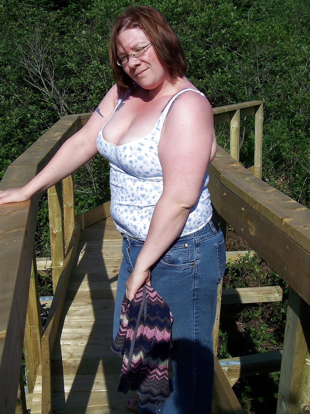 17P Outdoor Tease