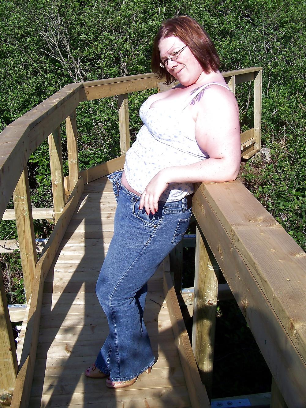 17P Outdoor Tease