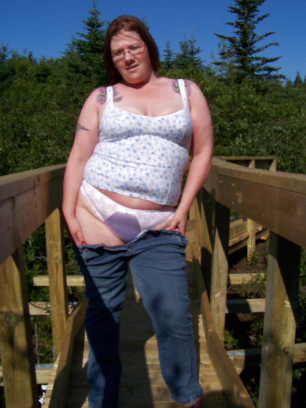 17P Outdoor Tease