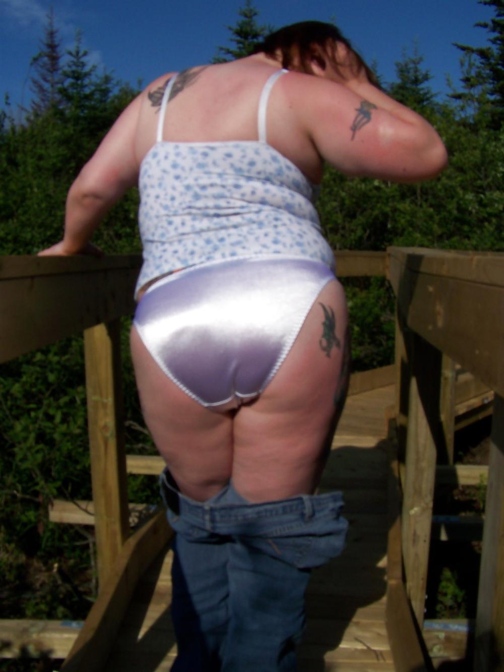17P Outdoor Tease