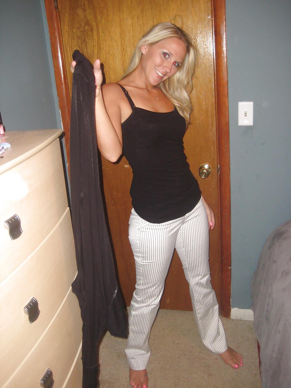 18P Strip Tease Part 3 (Work Attire)