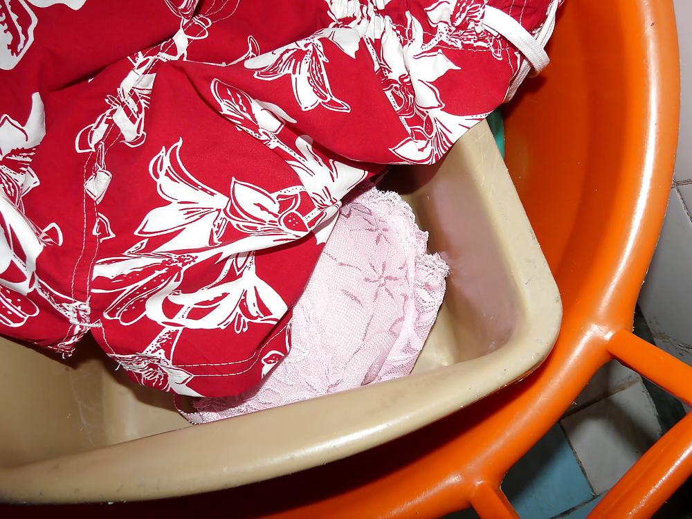 11P My mom's pink bra.