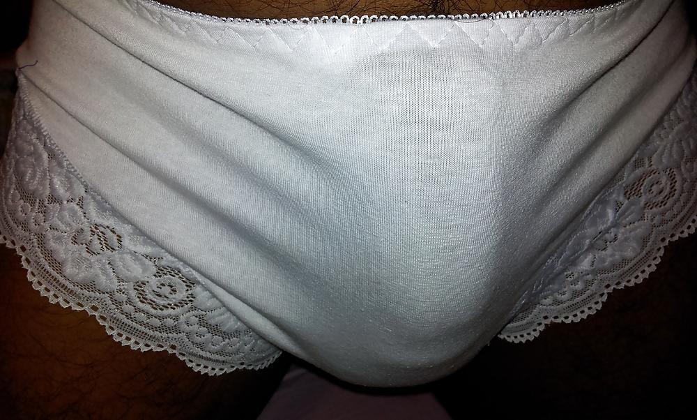 11P My ayntys panty and bra