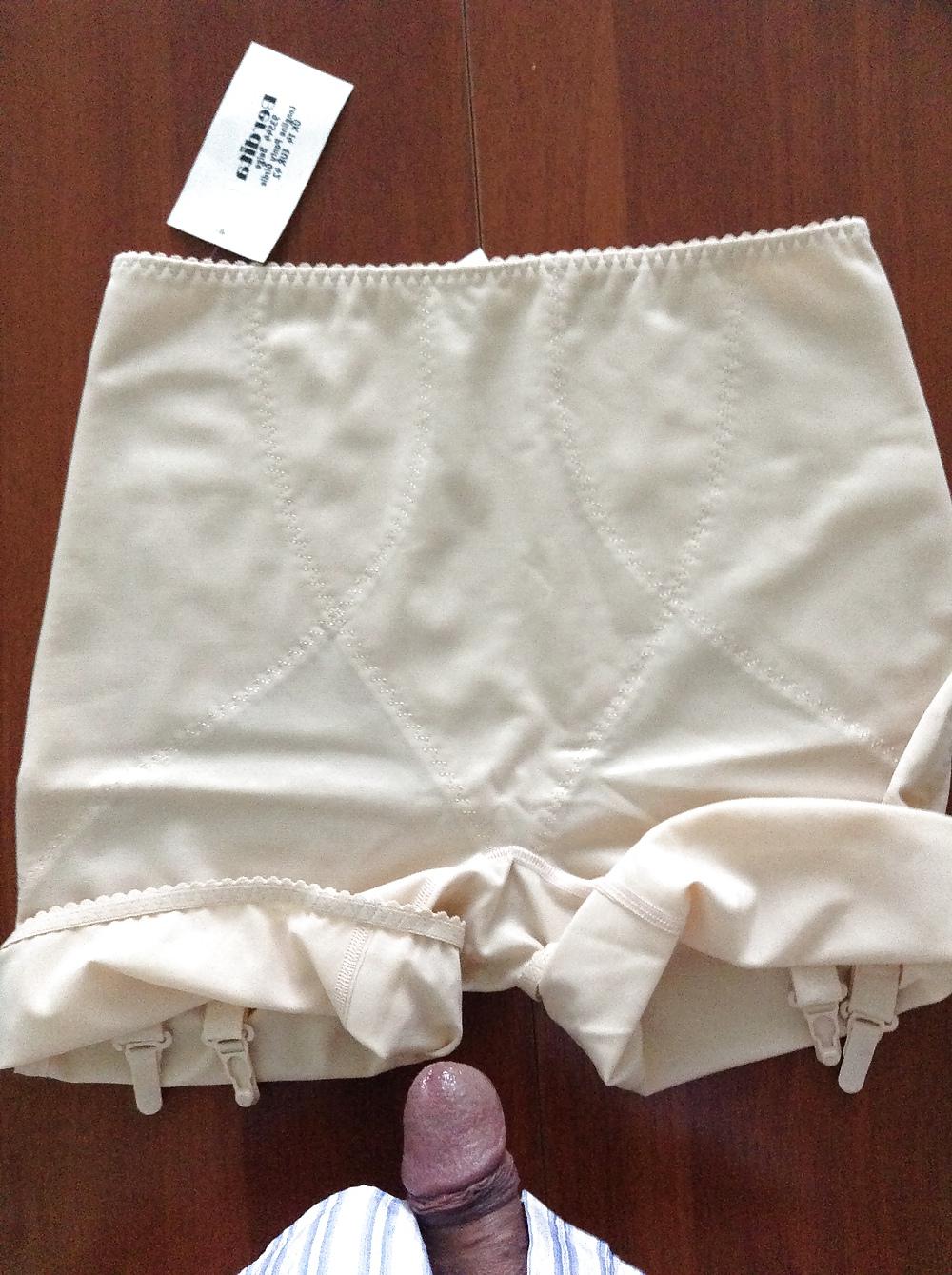 25P Pushuna's new open bottom girdle and pantygirdle