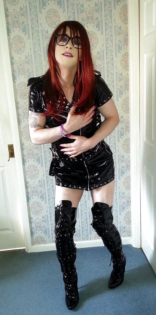 25P Tranny Pretty Kitty PVC set