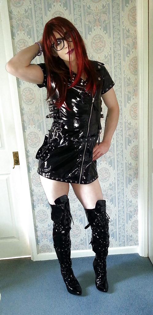 25P Tranny Pretty Kitty PVC set