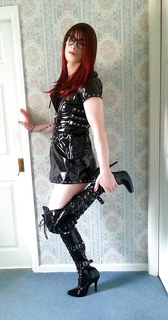 25P Tranny Pretty Kitty PVC set