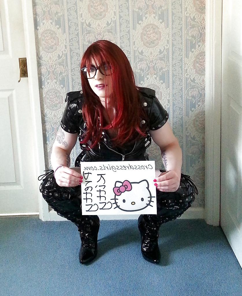 25P Tranny Pretty Kitty PVC set