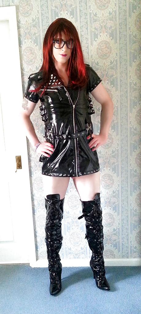 25P Tranny Pretty Kitty PVC set