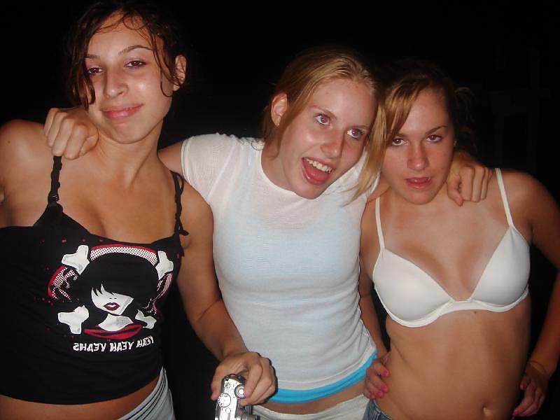25P Bra Babes 77