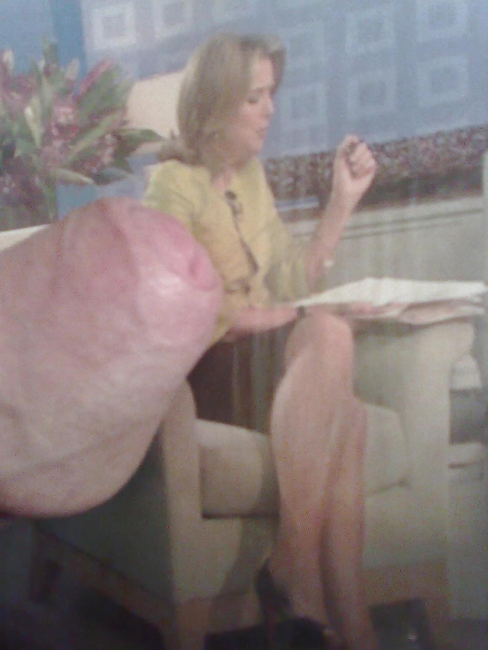 15P Cum on Meredith Vieira calf . 
