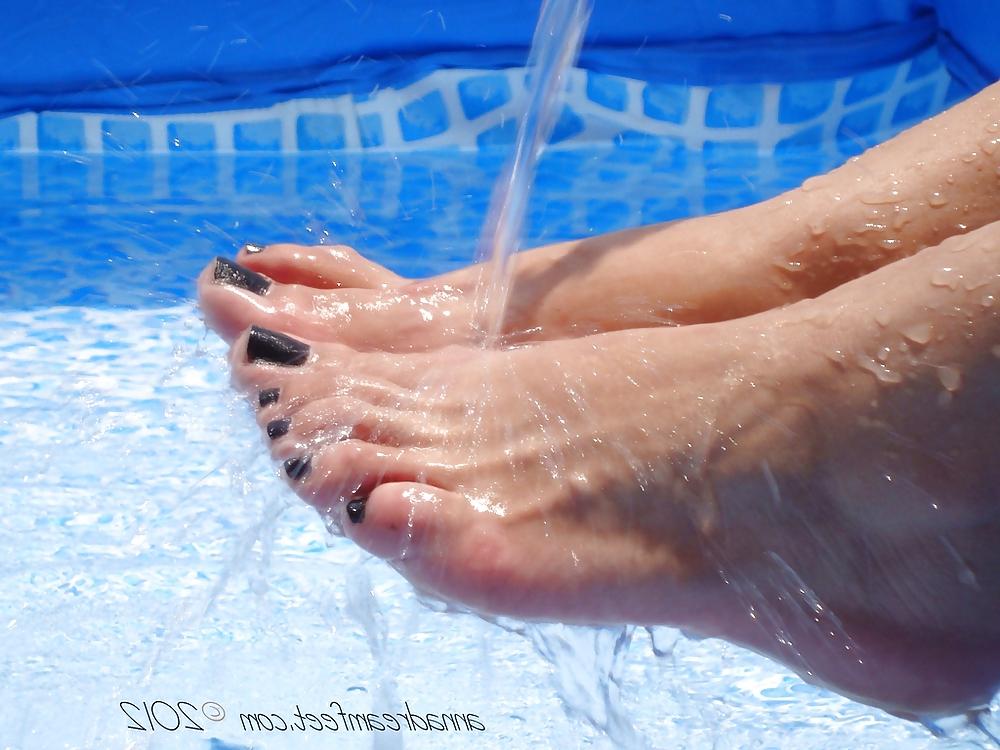 19P Pretty feet in heels 10