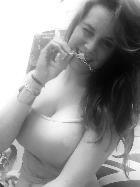 10P Giulia - Webcam Tease 