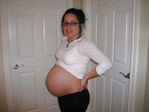 25P Scandal pregnant milfs
