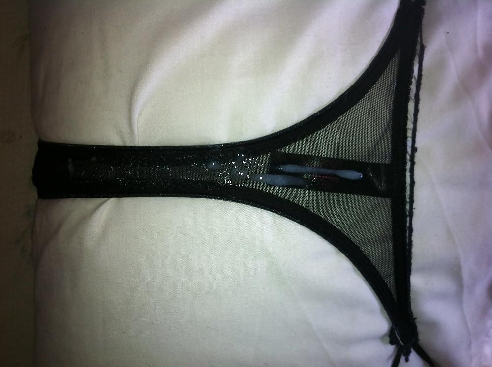 7P Cum on thong