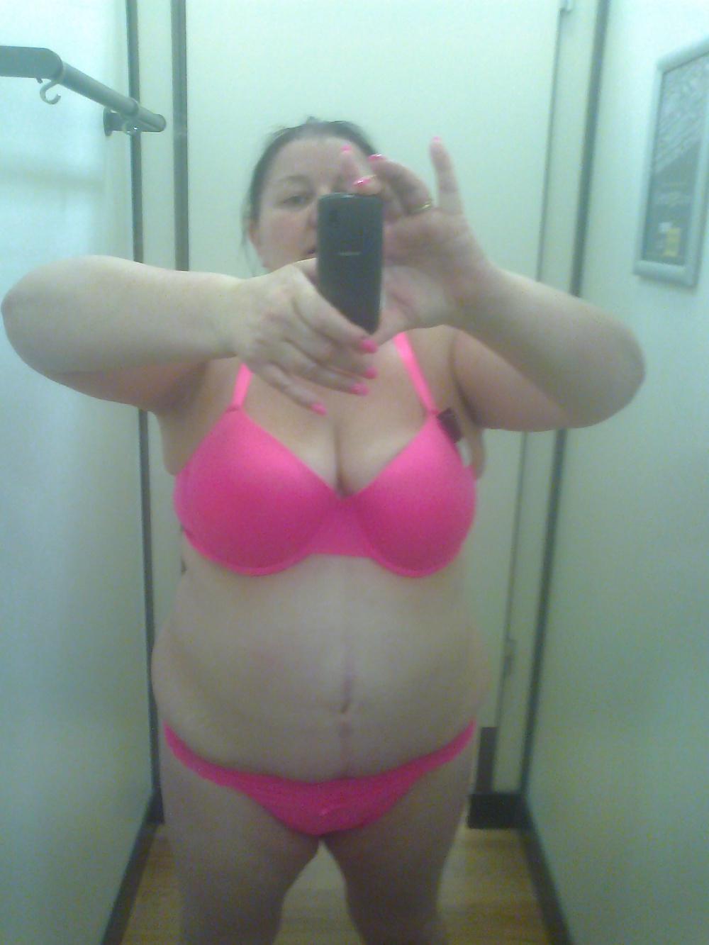5P Curvynbusty in asda changing rooms