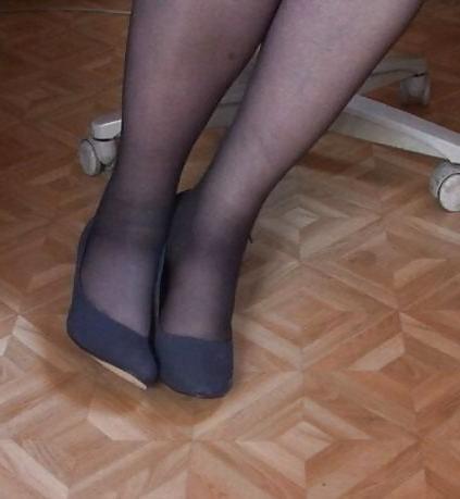 17P Granny's thick legs and thighs