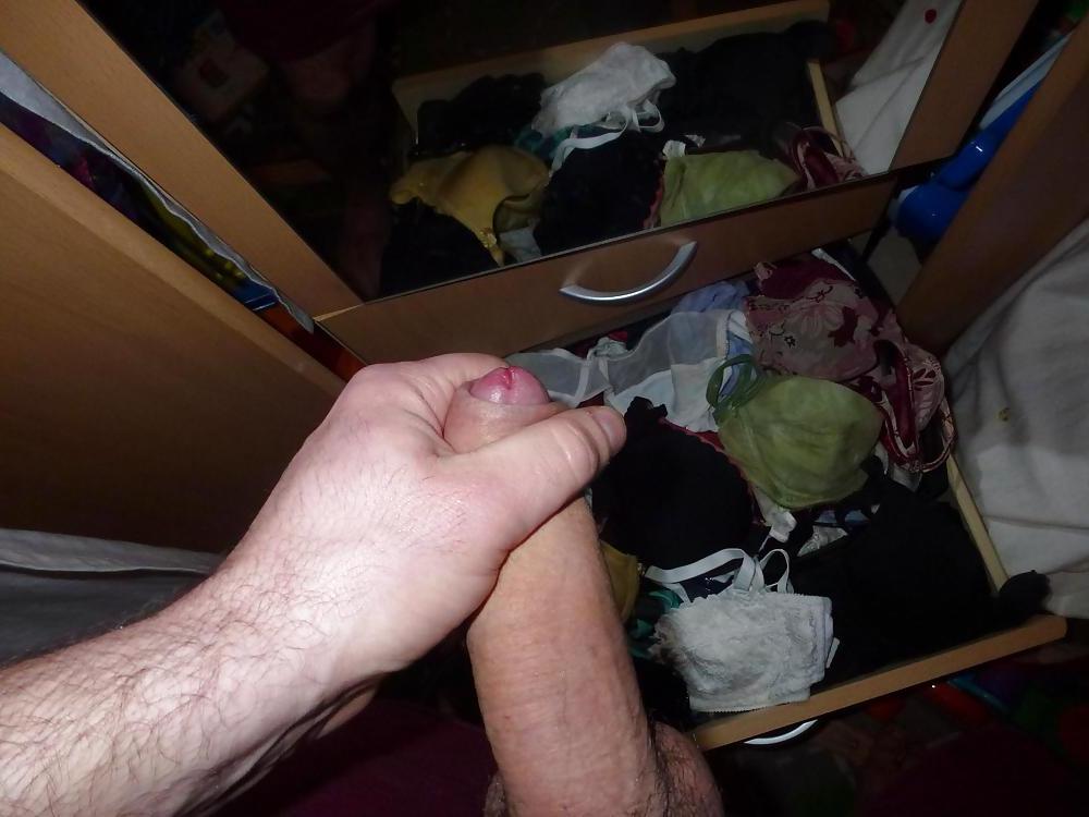20P Cum on my Wife's bras
