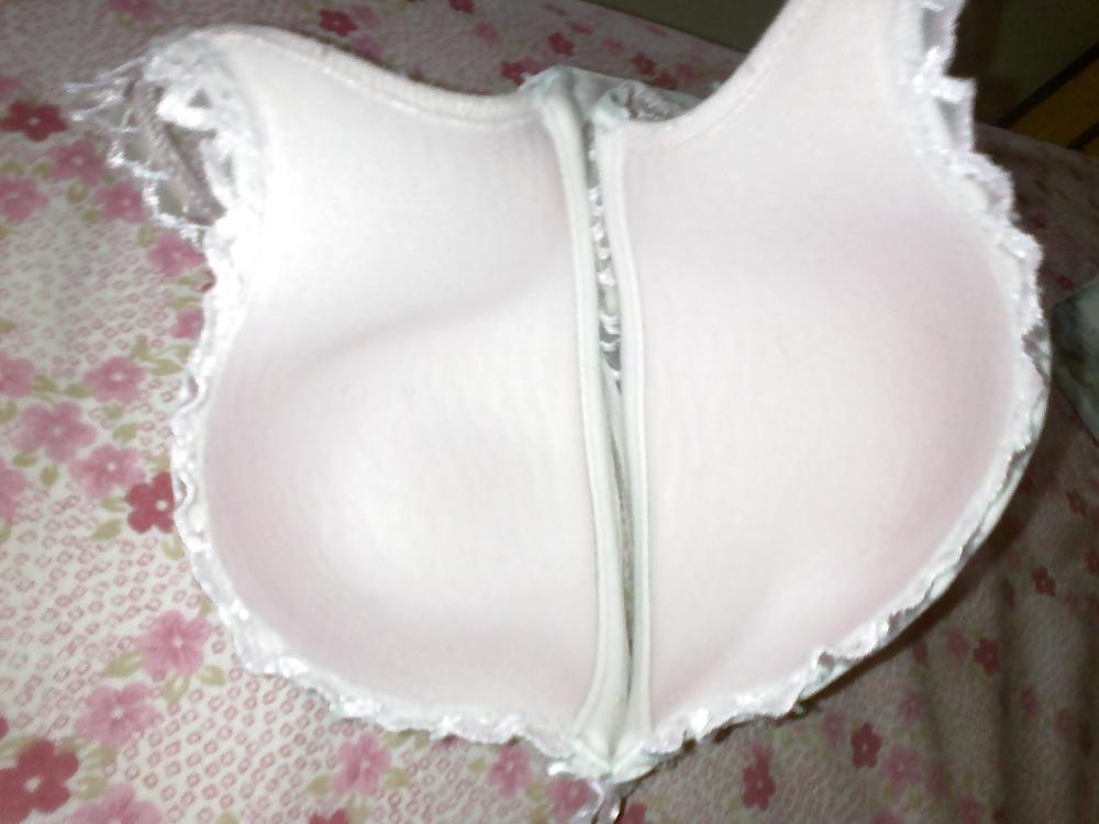 6P Fun with GF her bra (cum)
