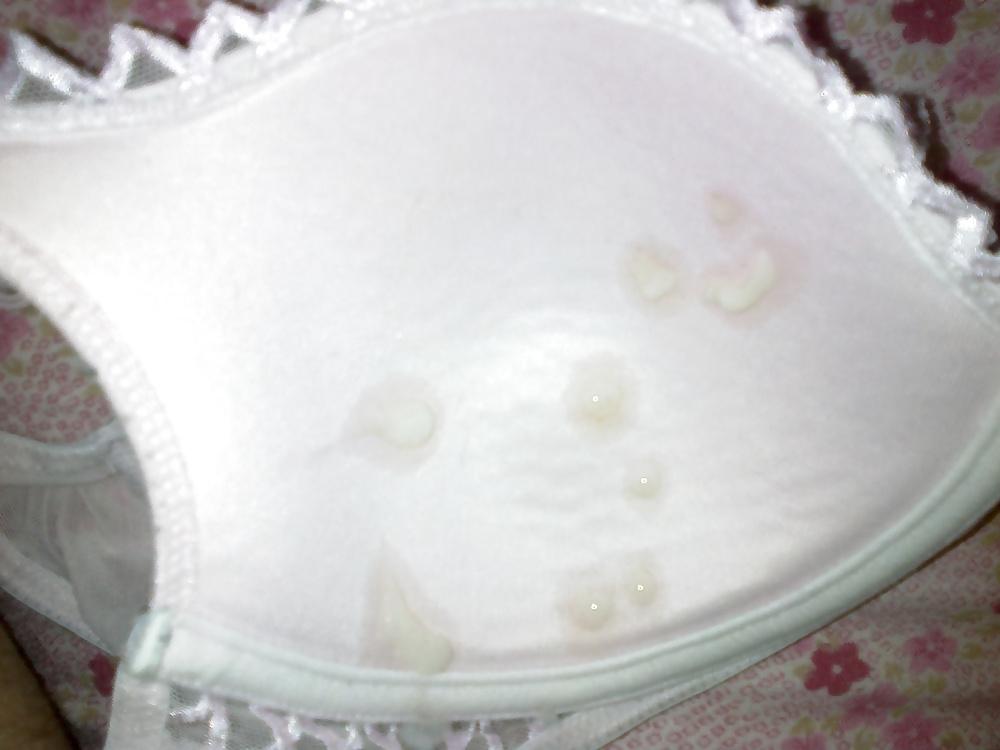6P Fun with GF her bra (cum)