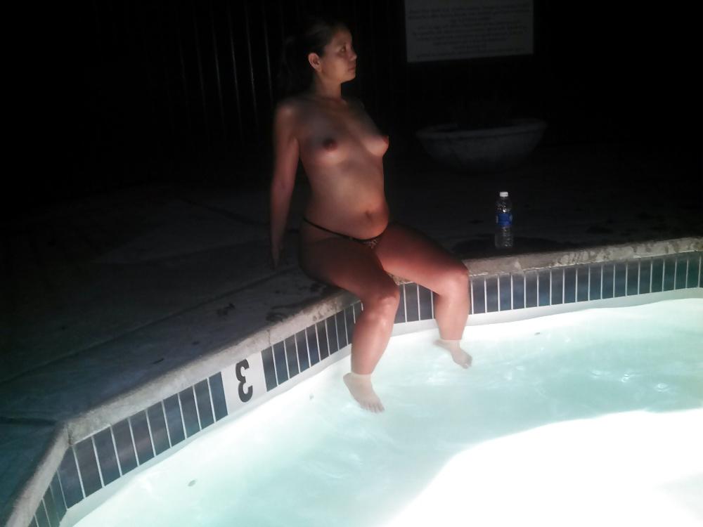 7P I like to get naked in the jacuzzi