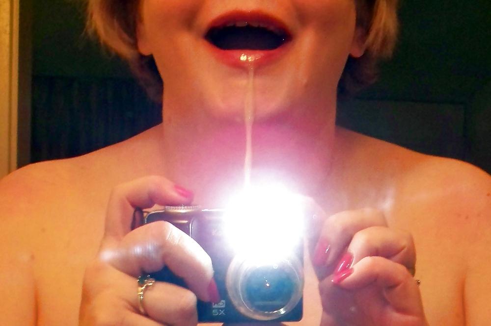 4P Cum Selfie