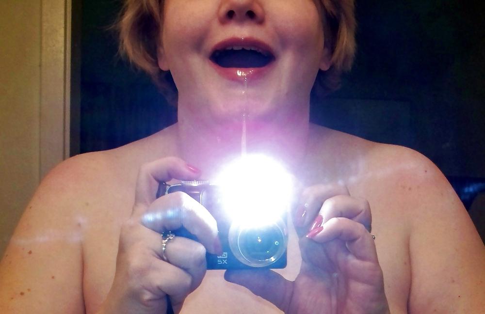 4P Cum Selfie