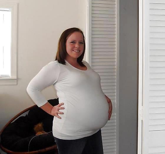 25P Big pregnant bellies