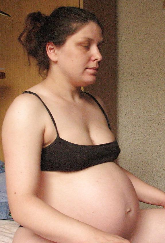 25P Big pregnant bellies