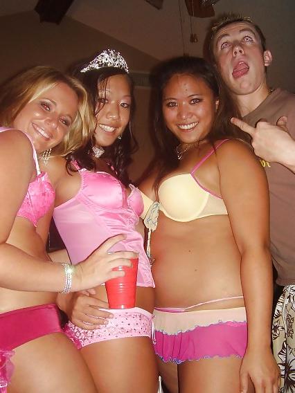 25P Bra Babes 90