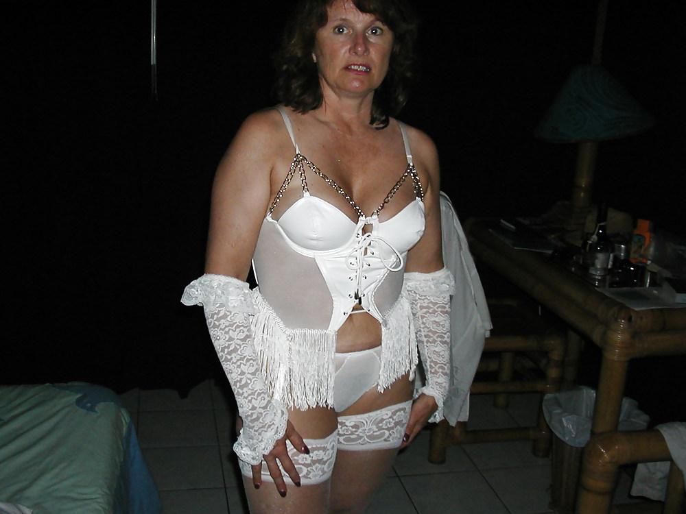 11P Exposed Wife--Minnesota Wife 2 FACIAL!!!!