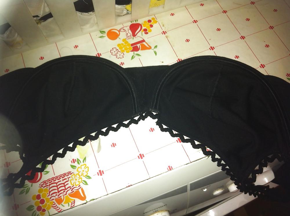 9P Cum on bra of my neighbor