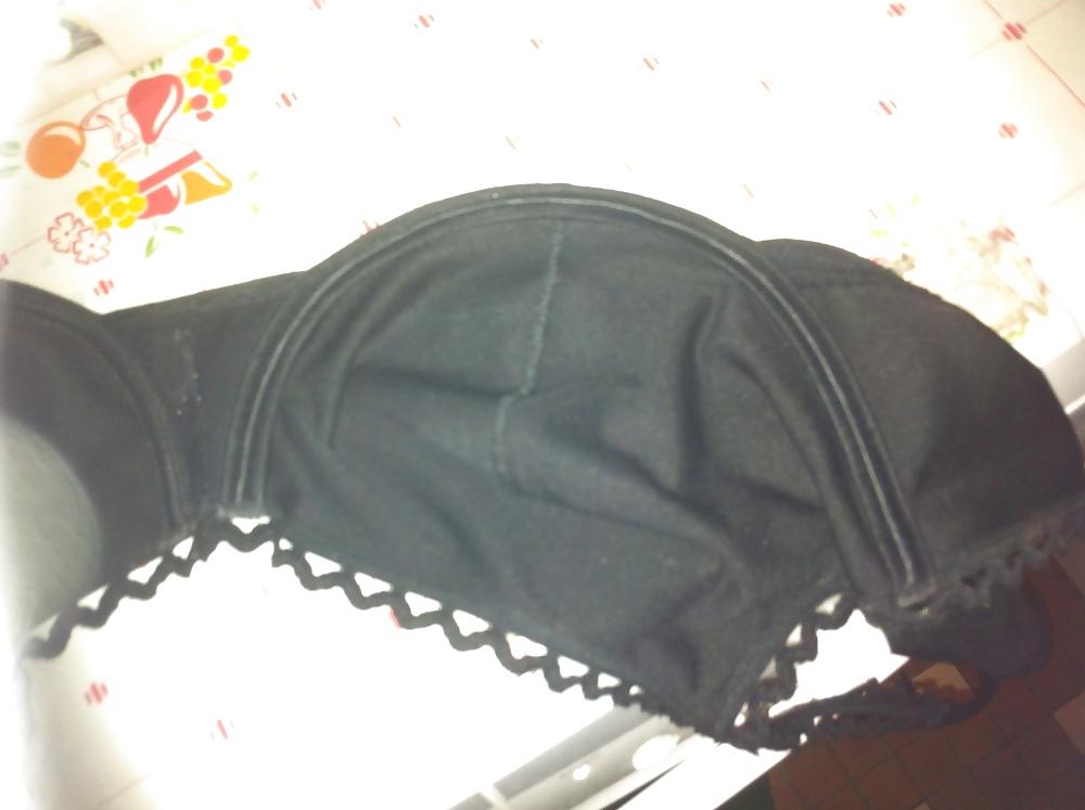 9P Cum on bra of my neighbor