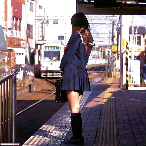 19P Japanese pleats, panties and upskirts