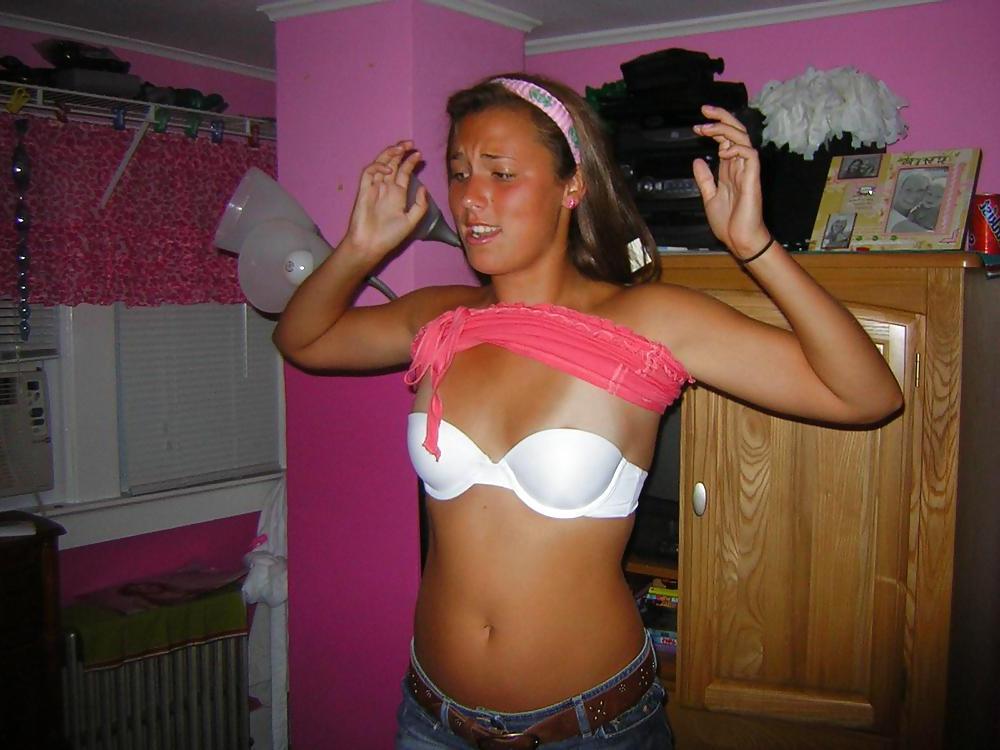 25P Bra Babes 65