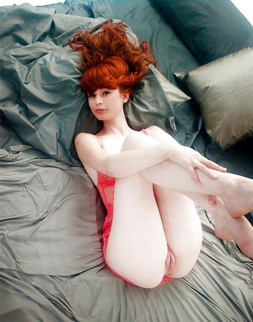 25P Naked Pretty Women 3