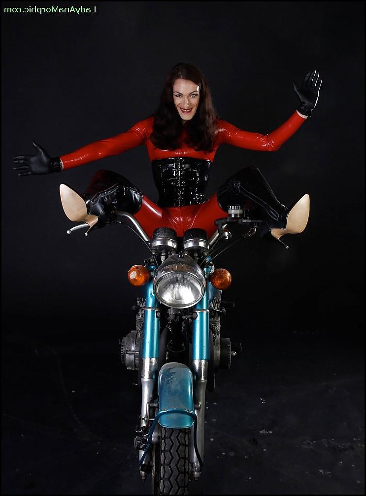 4P Biker Babe Part 2 - 05 June 2013