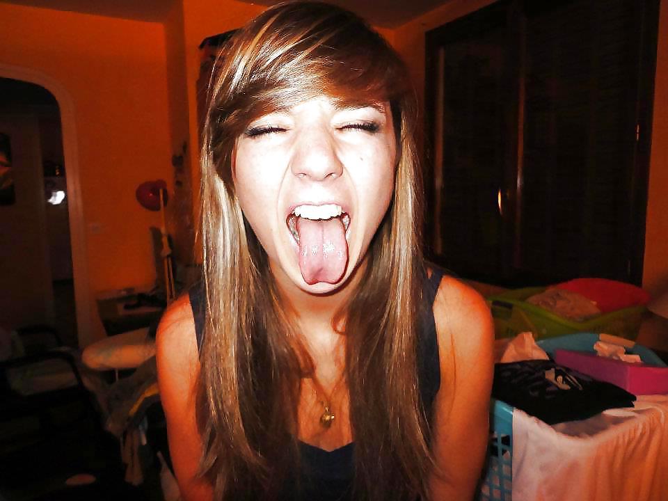 23P Open mouth teen for facial