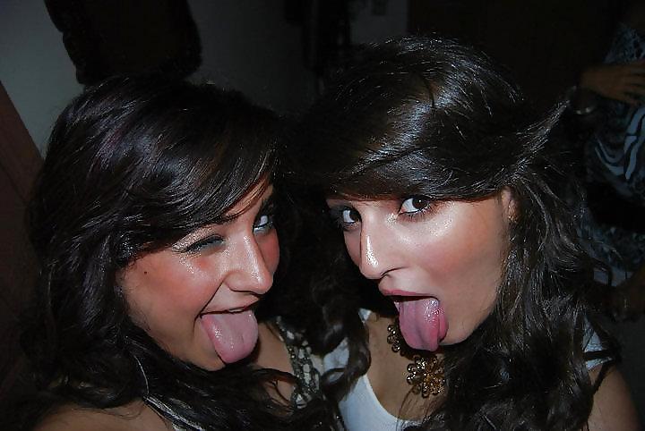 23P Open mouth teen for facial